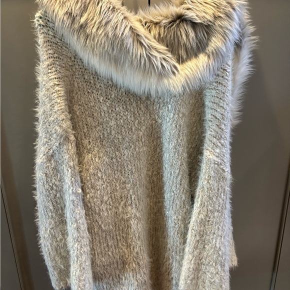 Anthropologie Sleeping On Snow Venla Fluffy Faux Fur Cardigan. Sz sm - Picture 8 of 8